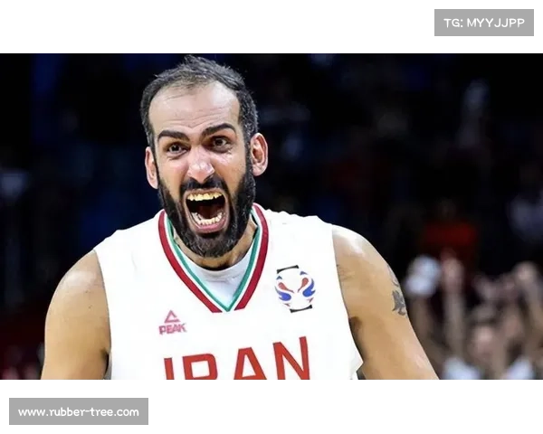 从竞技状态与精神传承角度探析哈达迪坚持不退役的深层原因