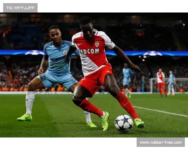 曼城7号球员担任后卫的战术意义与角色转换分析