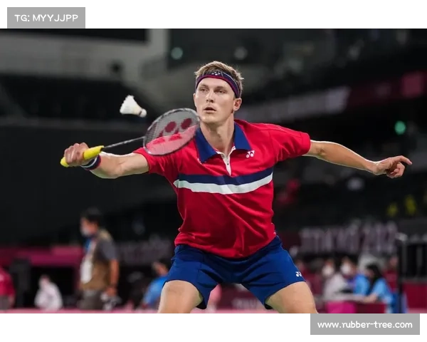 安赛龙在日本公开赛中凭反手抽球精彩得分展现出顶级羽球技巧